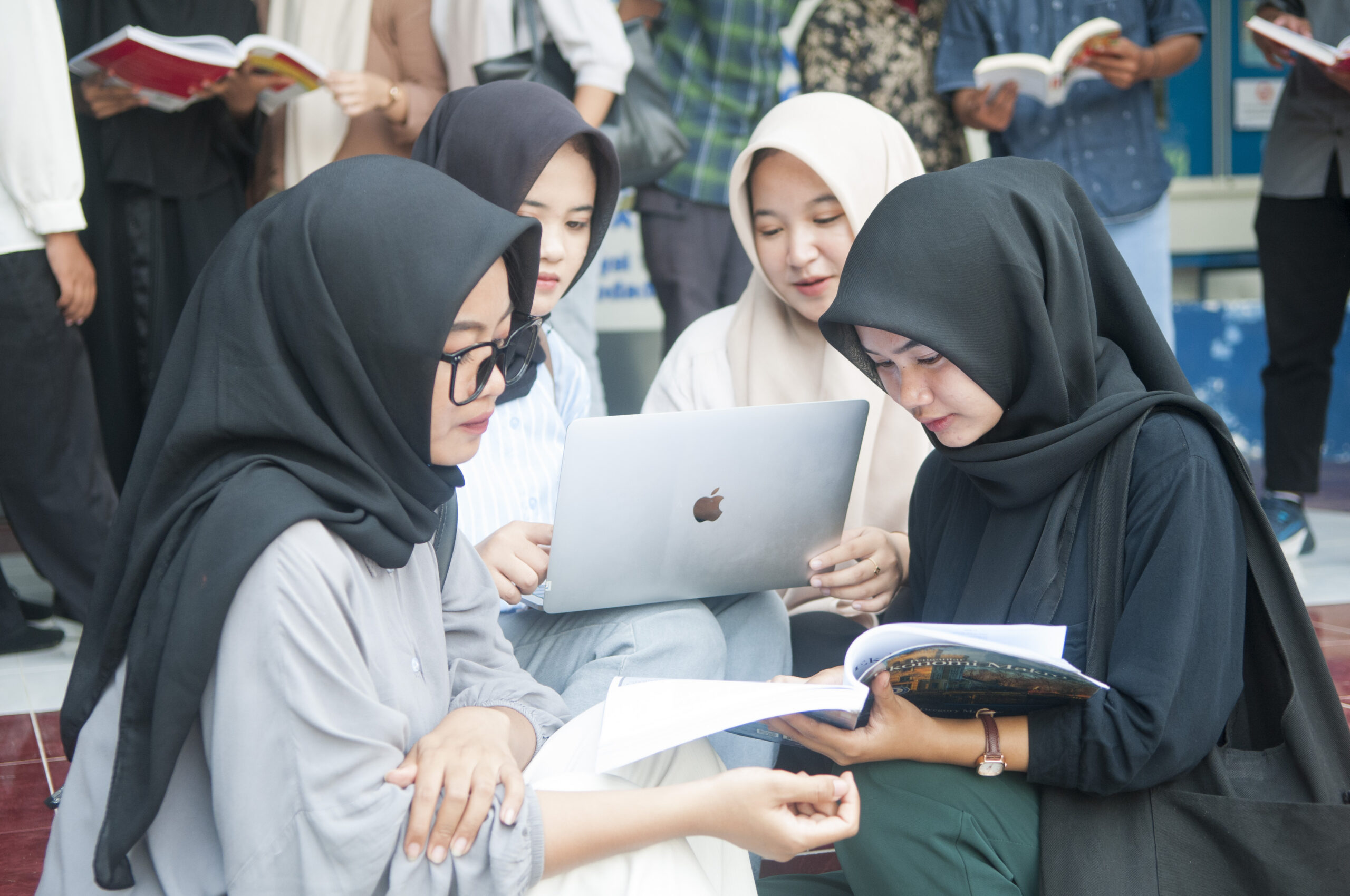 MENJADI PEMBELAJAR SEJATI