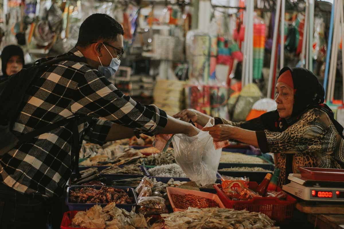 Jangan Zalimi Pedagang Kecil, Hanya Gara-gara Rp1.000 Batal Membeli