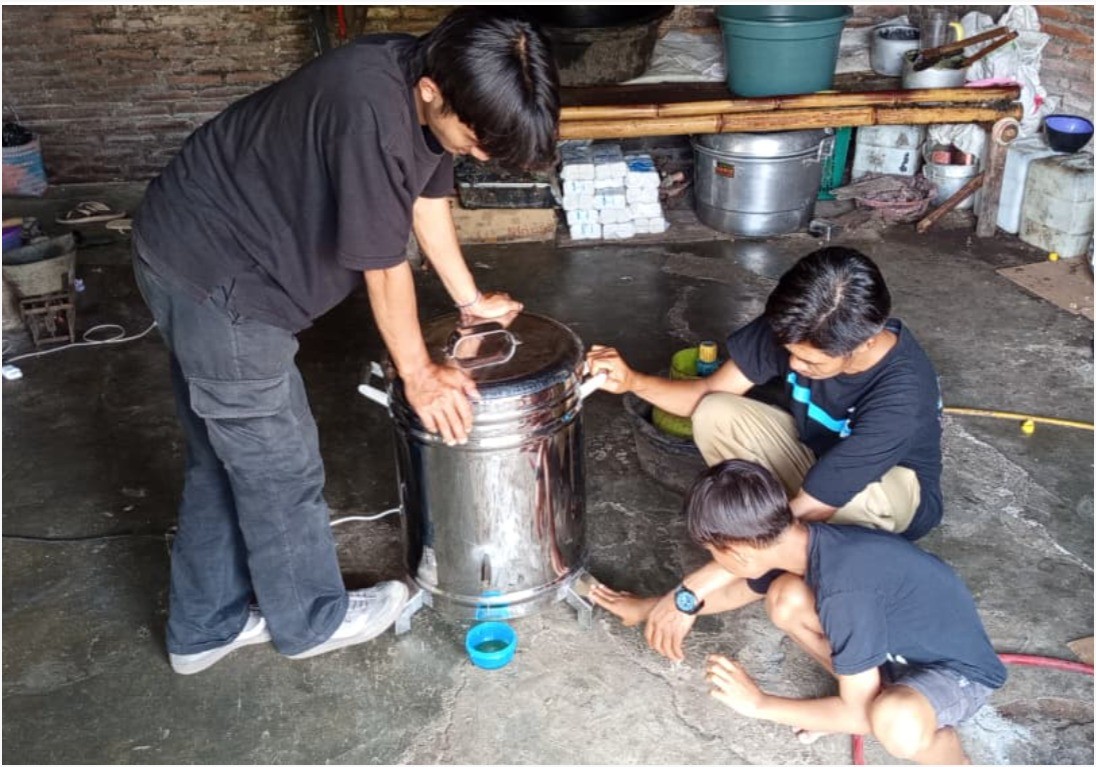 UNIMMA Dampingi UMKM Slondok Plosogede Tingkatkan Produksi melalui Teknologi Tepat Guna dan Pemberdayaan Pemuda